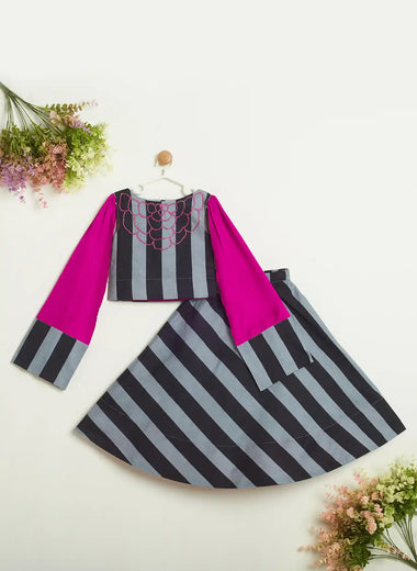 BLACK STRIPED LENGHA