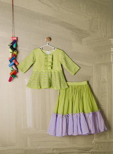 SCALLOP PEPLUM LENGHA