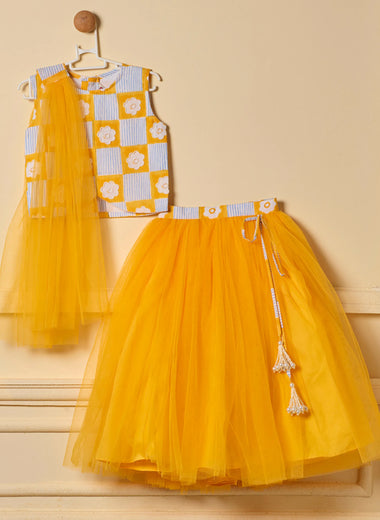 Golden Petal Festive Set
