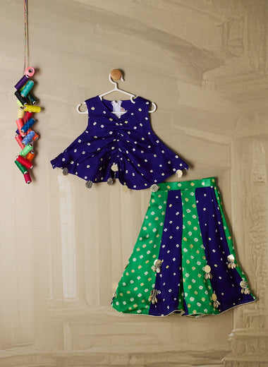 BLUE AND GREEN DUAL SHADED BANDHANI KALI SET