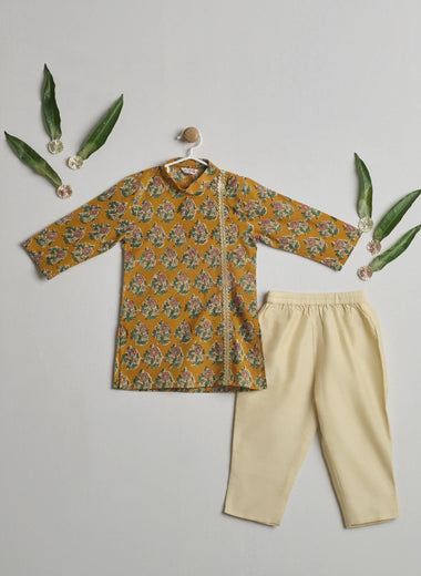 KESAR BUTA KURTA SET